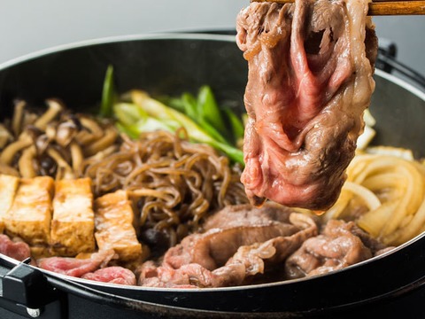 すき焼•焼しゃぶ用 赤身肉】最高級A5ランク佐賀牛 (500g)